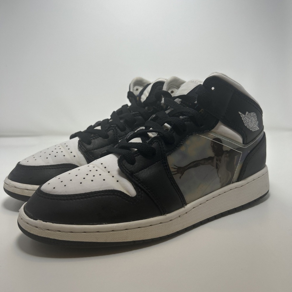 Nike Air Jordan 1 Mid 'Hologram' Basketball Sneakers (GS) 6Y Wmns 7.5 DR9495-001
